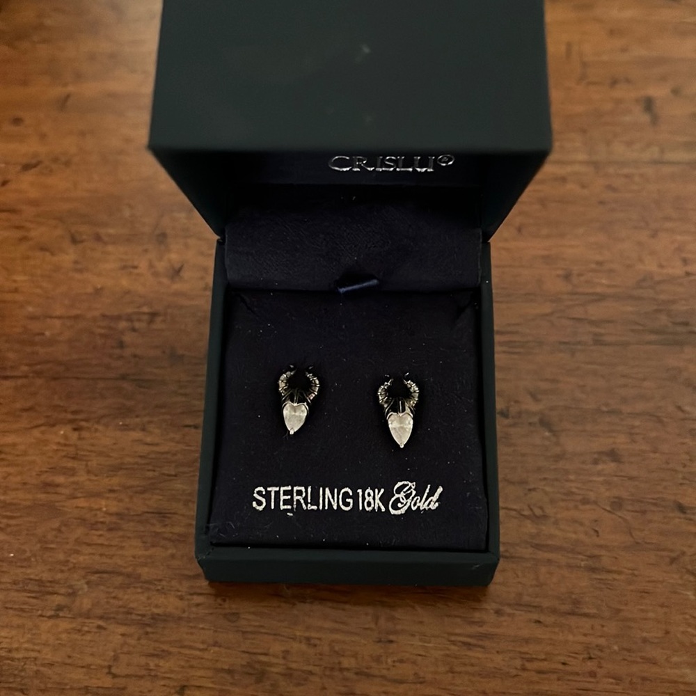 NWOT .. Disney Maleficent earrings